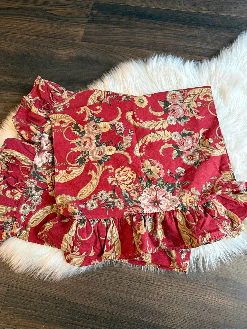 Pair of Vintage Ralph Lauren King Pillowcases Floral Ruffle Edge